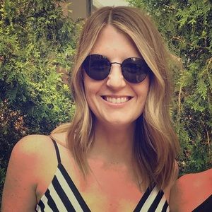 Meet your Posher, Laura